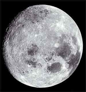 Місяць - природний супутник Землі