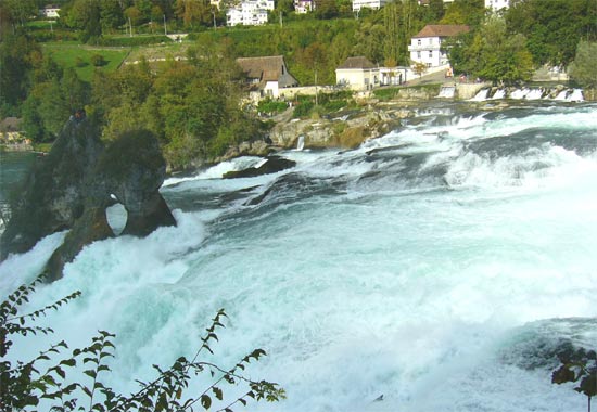 Рейнський водоспад опис розповідь про водоспад на Рейні в Швейцарії характеристика