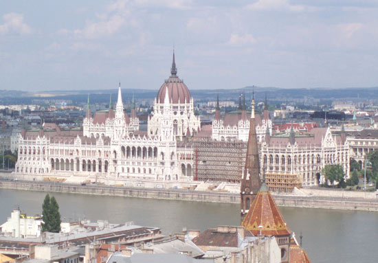 Будівля парламенту в Будапешті Parlament (Orszaghaz) Budapest опис